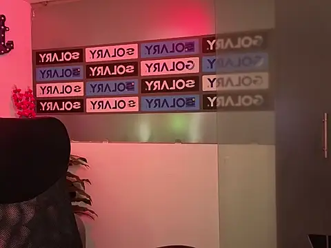 Zoe Swett online show from 04.22.26