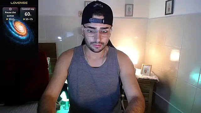 Snapshot of andders_ chatting on 05.15.26 andders online show from 05.15.26