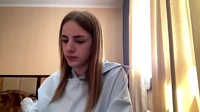 Snapshot of selianderol chatting on 06.16.26 selianderol online show from 06.16.26