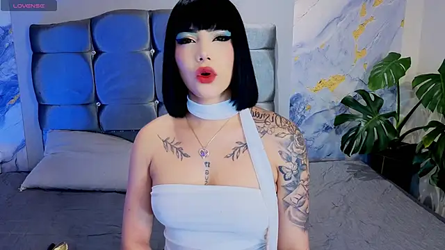 Angel Medussa online show from 06.02.26