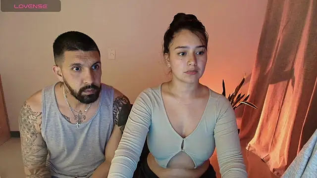 Snapshot of Alyssa_and_DAngelo chatting on 05.04.26 Alyssa and DAngelo online show from 05.04.26
