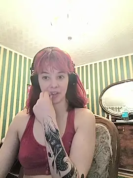Snapshot of amberrrdolll_ chatting on 04.19.26 amberrrdolll online show from 04.19.26