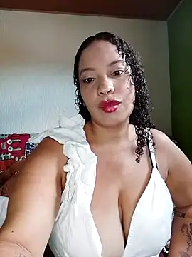 Snapshot of DivaCaliente1 chatting on 05.07.26 DivaCaliente1 online show from 05.07.26