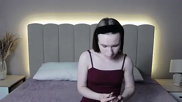 Snapshot of MarliinNova chatting on 05.31.26 MarliinNova online show from 05.31.26