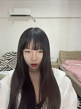 Snapshot of nide-baby chatting on 06.17.26 nide-baby online show from 06.17.26