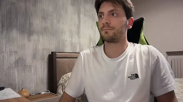 italianass94 online show from 04.17.26