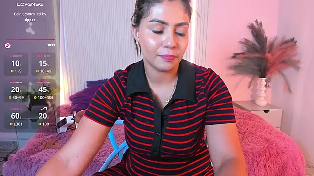 LucyWild8 online show from 07.11.26