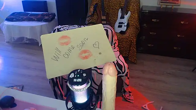 ConchitaMesser online show from 05.18.26