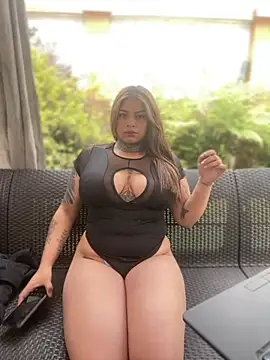 ScarlettRose Pink online show from 04.21.26