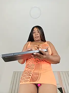 MadameEbony online show from 07.12.26