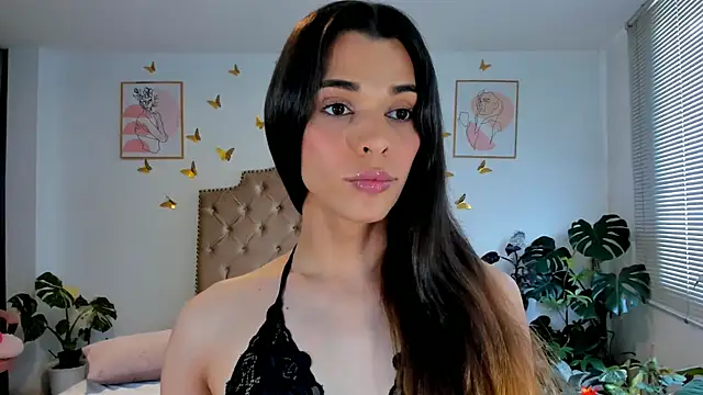 Snapshot of bella_grego chatting on 06.24.26 bella grego online show from 06.24.26