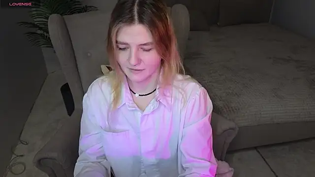 TonyaMeow online show from 04.21.26