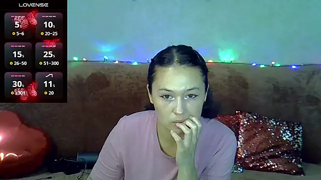 Margaret Sweet  online show from 05.22.26