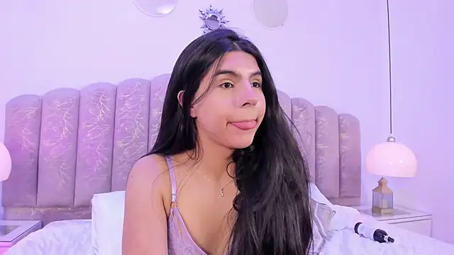 Snapshot of Channel_sofia chatting on 06.18.26 Channel sofia online show from 06.18.26