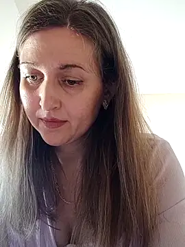 irresistibelle online show from 04.21.26