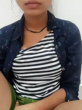Snapshot of Kamini_rani chatting on 05.15.26 Kamini rani online show from 05.15.26