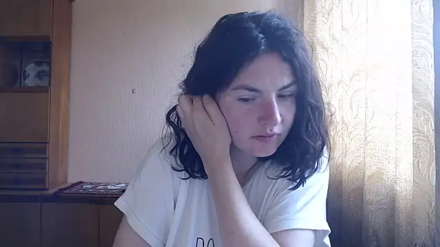 Snapshot of AlinaxJames chatting on 07.10.26 AlinaxJames online show from 07.10.26