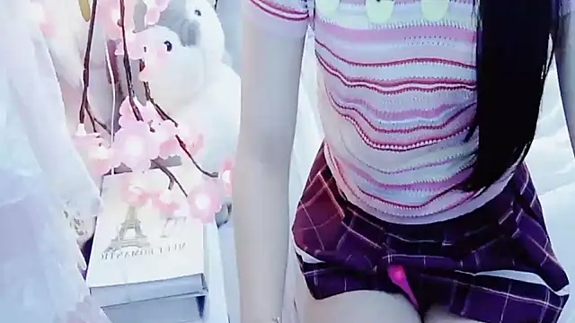 Snapshot of SexyBona chatting on 06.13.26 SexyBona online show from 06.13.26