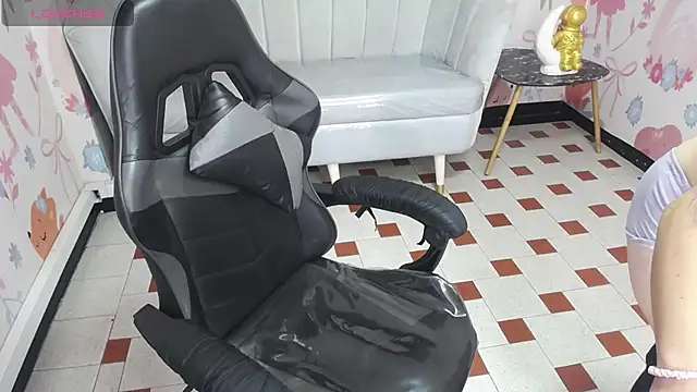 Luxury 11v online show from 04.27.26