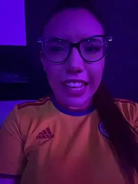 AliceMtz online show from 06.18.26
