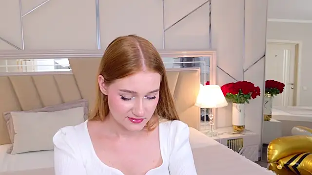EmmiliRosse online show from 07.14.26