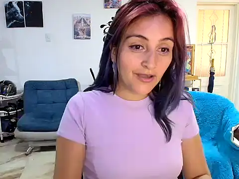 Snapshot of karollove67 chatting on 04.22.26 karollove67 online show from 04.22.26