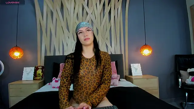 Snapshot of Maddison_Foxxx chatting on 05.29.26 Maddison Foxxx online show from 05.29.26