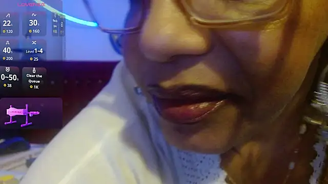 Sweet-Mommy-Milf online show from 05.02.26