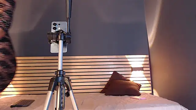 Chloe LaurentXXX online show from 04.18.26