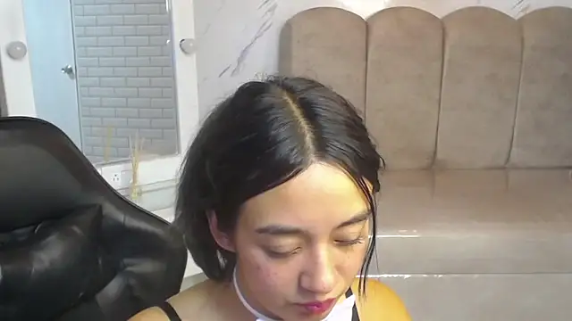 Snapshot of Little_Samy_v chatting on 05.10.26 Little Samy v online show from 05.10.26