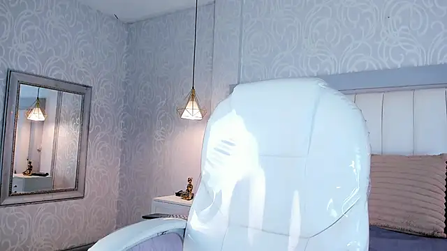 Mia milfy online show from 04.21.26