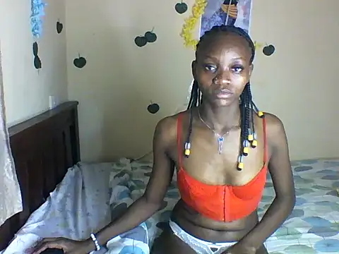 Snapshot of LunaNior chatting on 07.15.26 LunaNior online show from 07.15.26