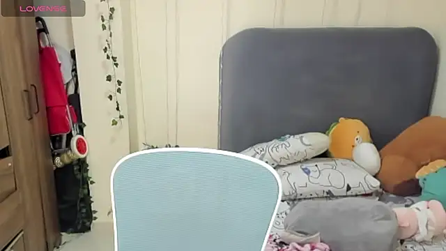 Snapshot of Felixzyn chatting on 06.07.26 Felixzyn online show from 06.07.26