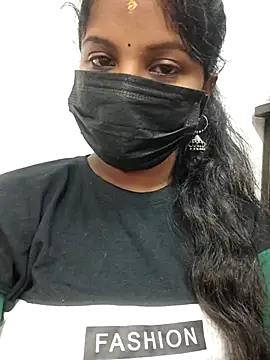 Snapshot of Tamil_Hot_Dharsha chatting on 06.19.26 Tamil Hot Dharsha online show from 06.19.26