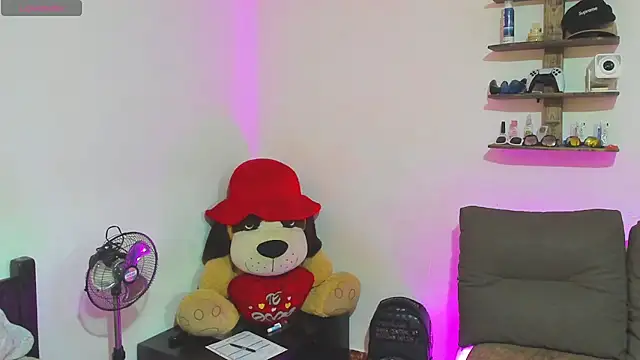 Snapshot of Teo_Rave chatting on 05.20.26 Teo Rave online show from 05.20.26