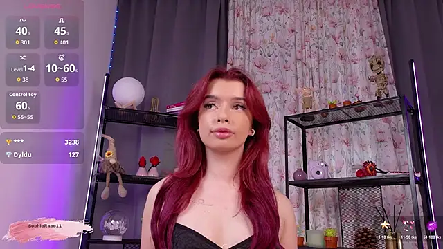 Snapshot of Sophie_Rae chatting on 05.11.26 Sophie Rae online show from 05.11.26