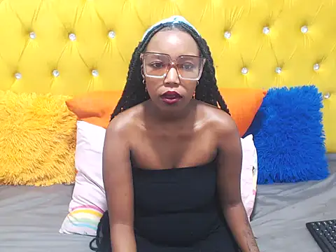 Snapshot of MsDareASSDevil chatting on 05.19.26 MsDareASSDevil online show from 05.19.26