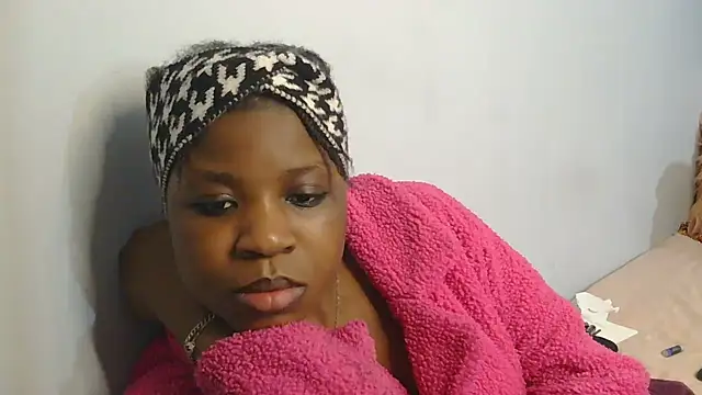 Snapshot of julianaa19 chatting on 07.17.26 julianaa19 online show from 07.17.26