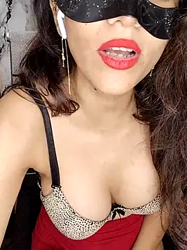 Snapshot of lovelyrosewifey chatting on 07.14.26 lovelyrosewifey online show from 07.14.26