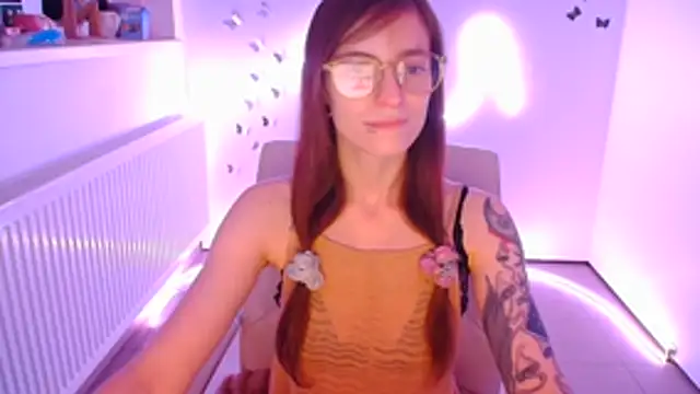 Snapshot of Luna_Tantra chatting on 08.07.26 Luna Tantra online show from 08.07.26