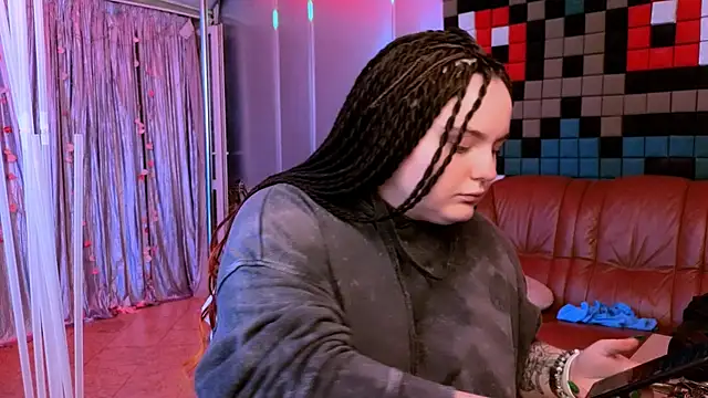 CatherineClaire online show from 06.10.26