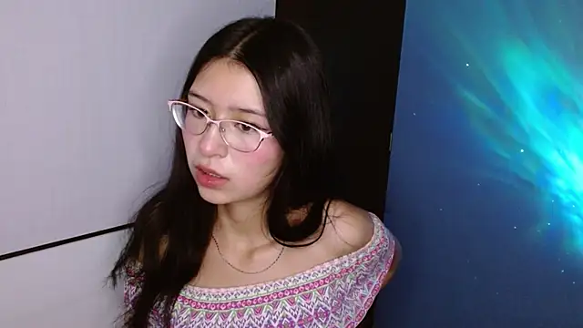 Snapshot of Danii_rizzo chatting on 05.14.26 Danii rizzo online show from 05.14.26