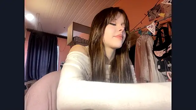 linaloveme online show from 04.21.26