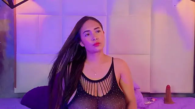 Snapshot of Violetta_rose_ chatting on 06.26.26 Violetta rose online show from 06.26.26