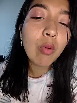 Snapshot of Thanilopera chatting on 05.09.26 Thanilopera online show from 05.09.26
