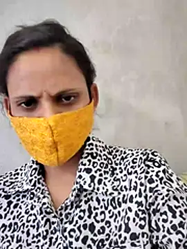 Snapshot of Cutie_Neetu chatting on 05.06.26 Cutie Neetu online show from 05.06.26