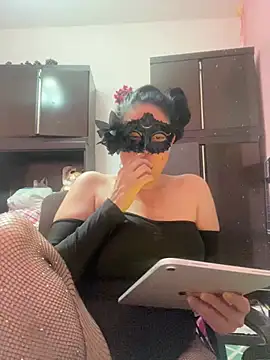 Snapshot of gattitta29 chatting on 06.29.26 gattitta29 online show from 06.29.26