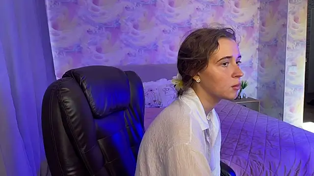 Tiana Belle online show from 07.03.26