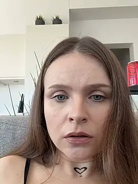 HelgaCc online show from 04.21.26