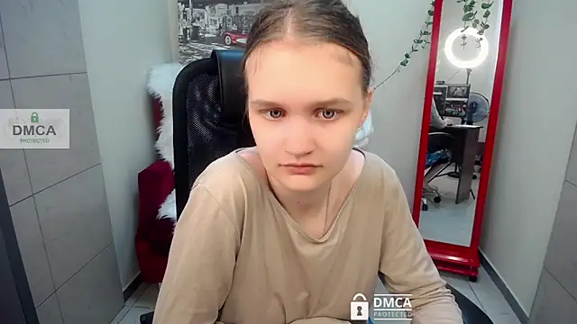 Snapshot of _donnaSia_ chatting on 06.19.26 donnaSia online show from 06.19.26